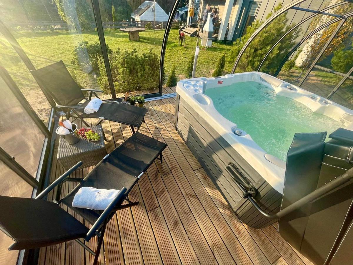 Osada Skoczkowo Komfortowe Domki Z Jacuzzi Nad Jeziorem- Sauna- Balia- Prywatny Staw Wedkarski Podiazy エクステリア 写真