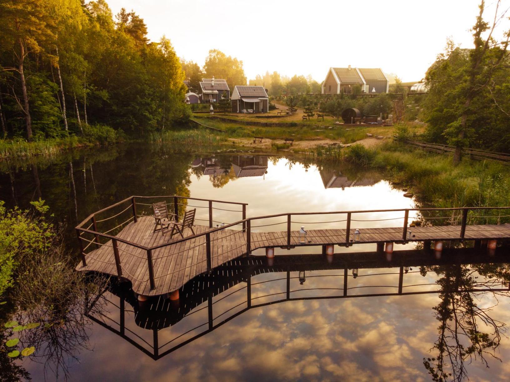 Osada Skoczkowo Komfortowe Domki Z Jacuzzi Nad Jeziorem- Sauna- Balia- Prywatny Staw Wedkarski Podiazy エクステリア 写真