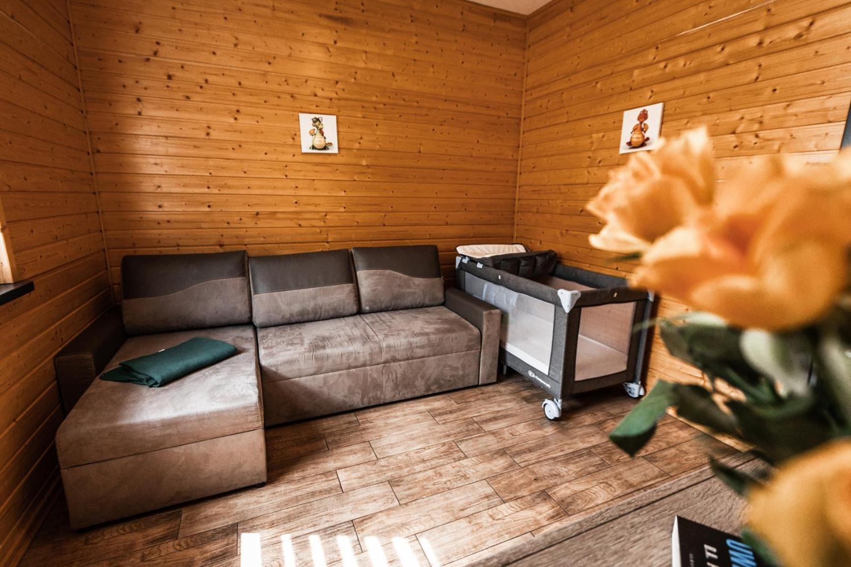 Osada Skoczkowo Komfortowe Domki Z Jacuzzi Nad Jeziorem- Sauna- Balia- Prywatny Staw Wedkarski Podiazy エクステリア 写真